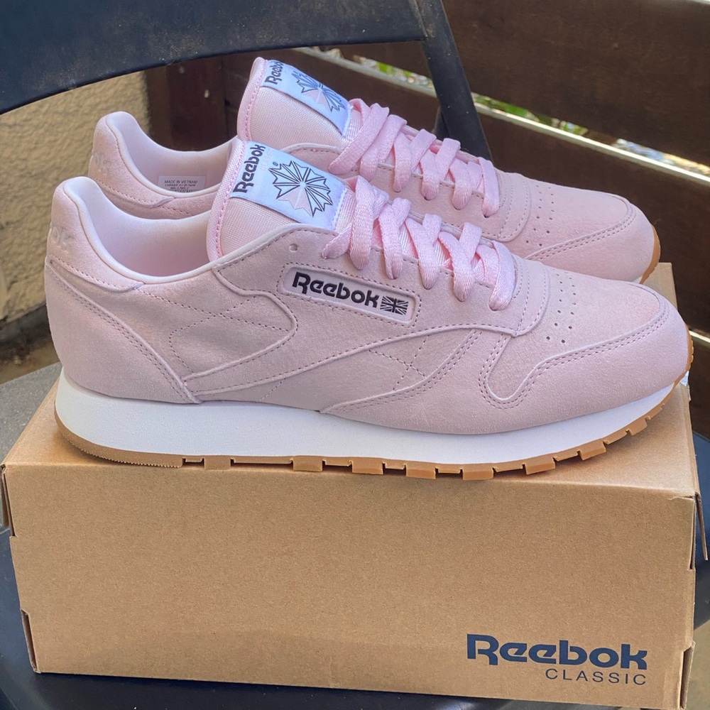 Mens CL Classic Reebok Pastels 8.5 PINK Leather